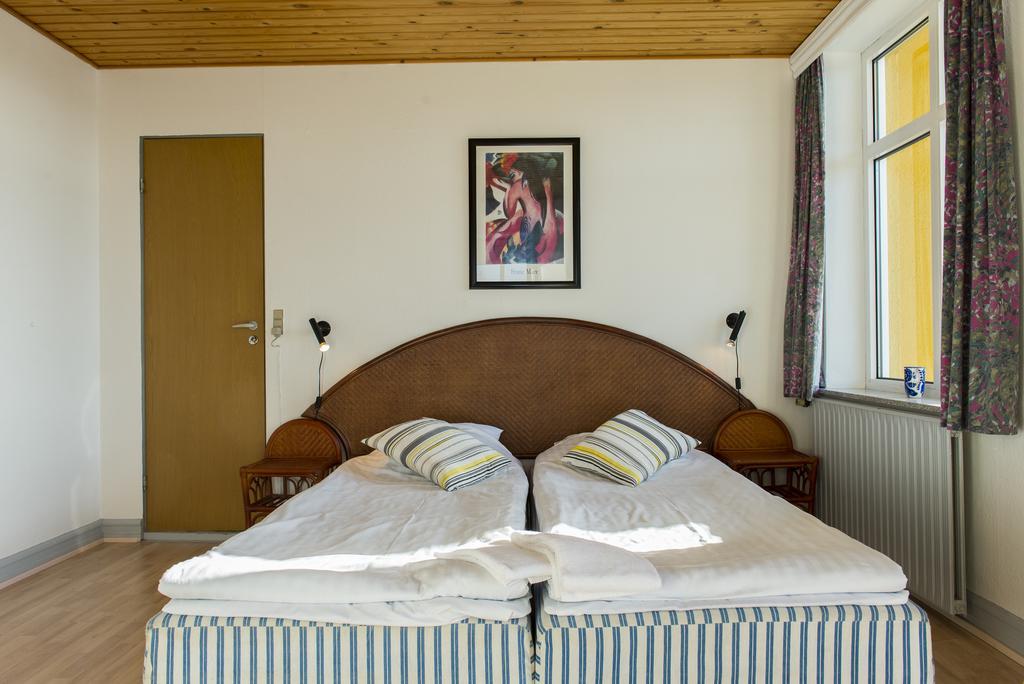 Badehotellet Grenaa Strand Ngoại thất bức ảnh